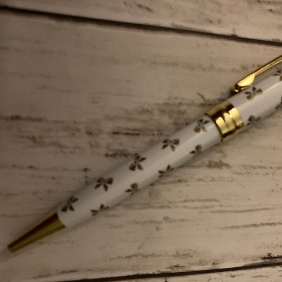 Fun Accessory Bundle! 3 New items! - Picture 3 of 8